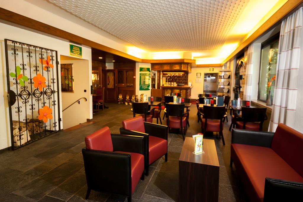 Wohlfühlhotel DER JÄGERHOF Willebadessen Exterior foto