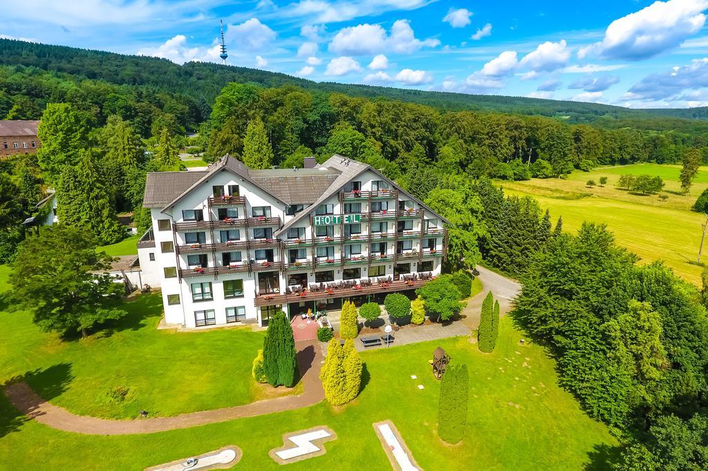 Wohlfühlhotel DER JÄGERHOF Willebadessen Exterior foto